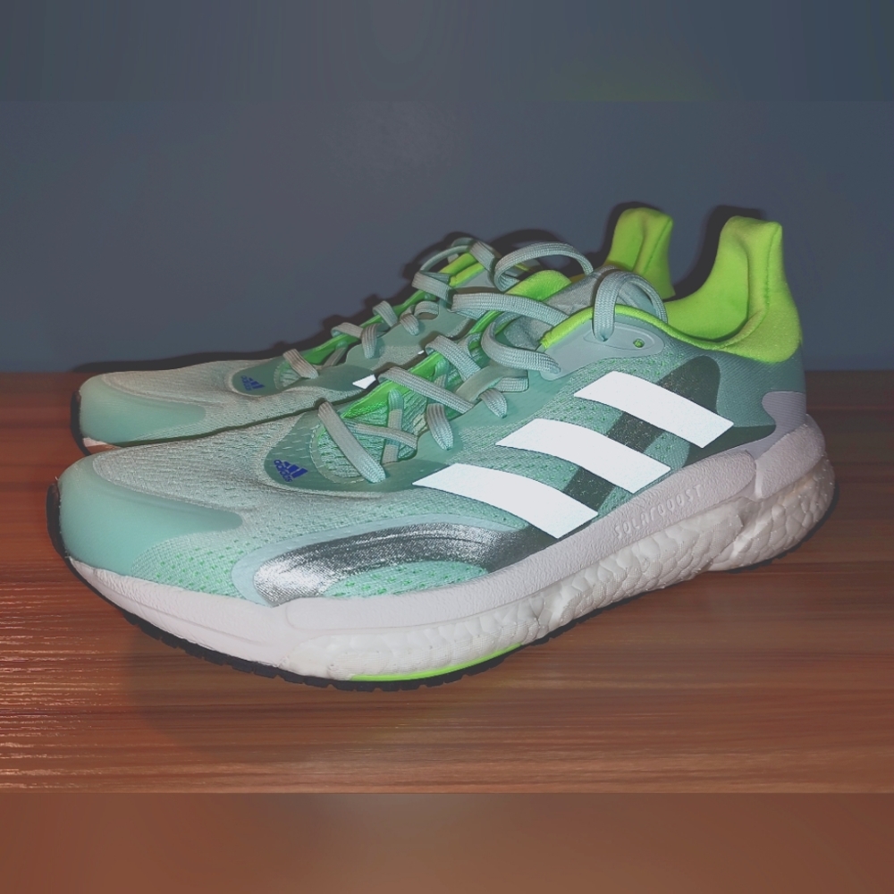Adidas Woman Solarboost - Light Green Size 9.5